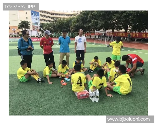 坎塞洛在足球赛场的表现分析与未来发展潜力探讨